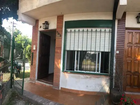 duplex  tres amb. sin cochera frente