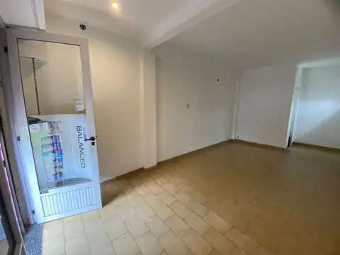 Local en Alquiler en Florencio Varela, $ 350.000