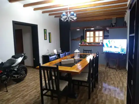 Casa en Venta con 1 cochera