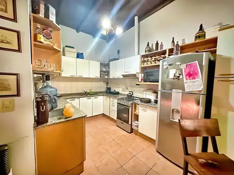 Casa 5 ambientes con 4 baños
