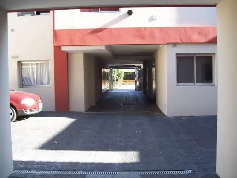 LAMADRID, e/ Alsina y Belgrano 100