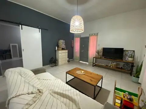 Depto Tipo Casa en Venta en Berazategui, USD 78.000