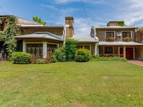 Venta Casa 4 dormitorios con pileta y gran jardin - Fisherton, Rosario