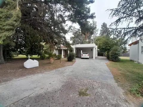 Casa 4 ambientes con 4 baños