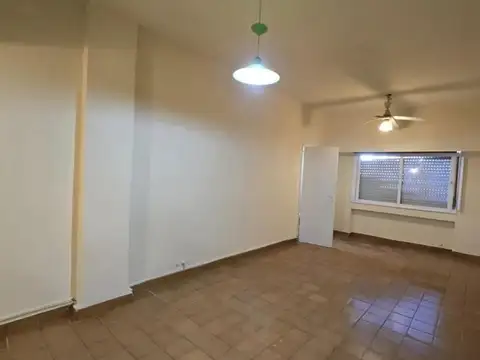 Arias 2347 , Piso 1°