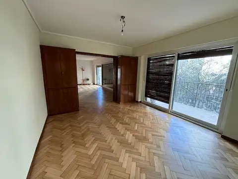 Jose Hernandez  al 1800