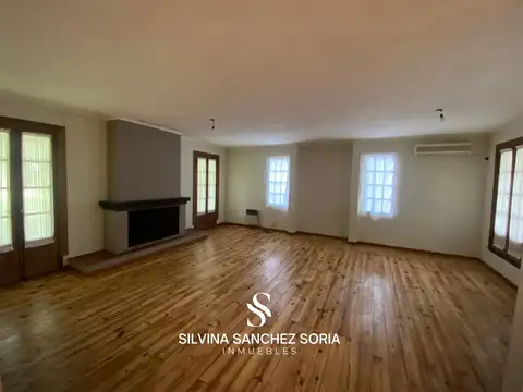 Casa en Alquiler en Las Lomadas, USD 1.200