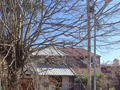 Dúplex en venta- 3 Dormitorios 2 Baños - 248Mts2 - Bernal