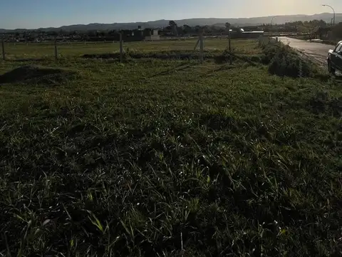 VENTA DE LOTE CENTRAL EN TRES GRACIAS. ALTA GRACIA