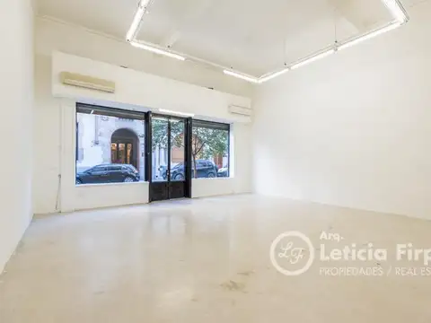 Excelente local comercial en Casco Histórico, muy bien ubicado.
