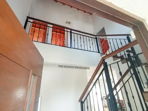 Casa 5 ambientes con 4 baños