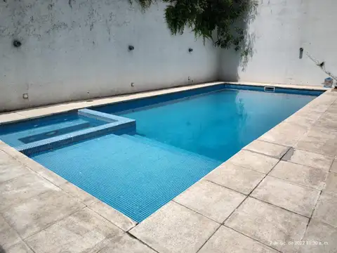 Muy Lindo! Luminoso! Cochera Fija Cubierta!