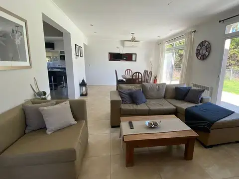 CASA ALQUILER PINAMAR PISCINA TEMPORADA VERANO