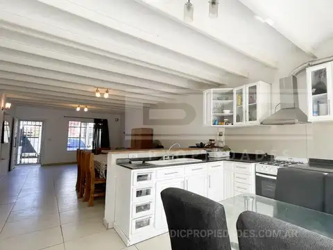 Casa en Venta al Este