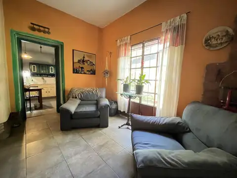 Venta/ permuta - Casa sobre lote de 1 hectárea- Cañada de Gómez