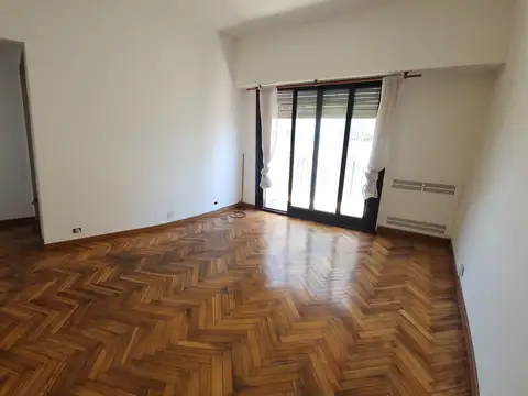 ALQUILER DEPARTAMENTO DOS AMBIENTES CON BALCÓN, EXCELENTE UBICACIÓN