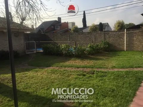 Casa 4 ambientes con 1 baño