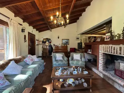 Casa en Venta en Villa Gesell, USD 280.000