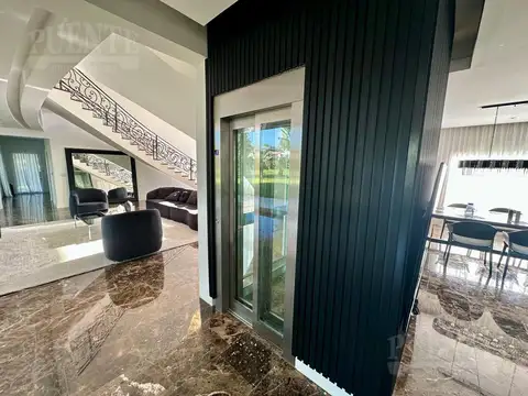 Casa en Venta al Oeste