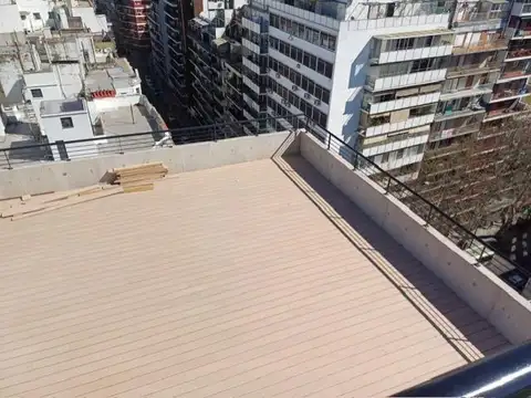 Oficina apto profesional y comercial en Austria 1709 y Av. Santa Fe