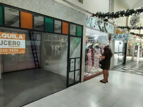 25 de Mayo 136 , Piso No definido