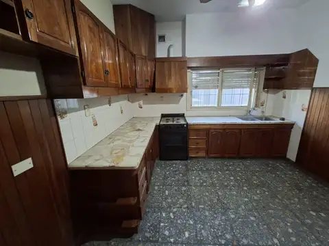 Avenida Rivadavia 23800