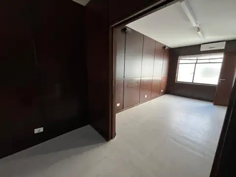 Oficina en Venta en San Nicolás, USD 120.000