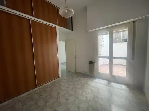 Depto Tipo Casa en Venta 50 años