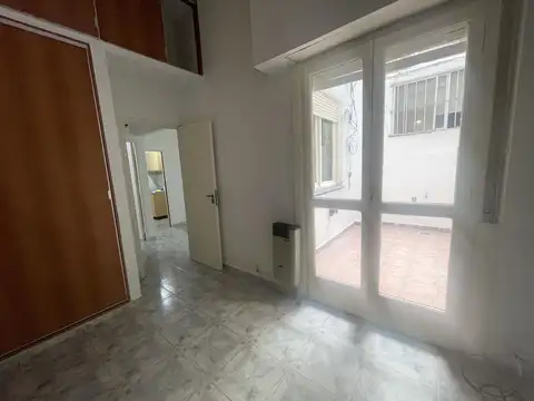 VENTA 3 AMB PLANTA BAJA, LUMINOSO CON PATIO