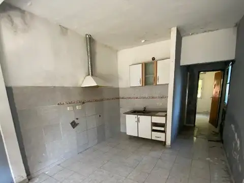 Casa 2 ambientes con 2 baños