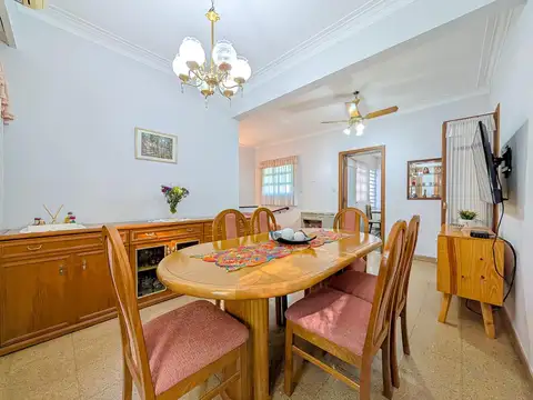 Casa PH de 2 dormitorios con patio y terraza exclusiva