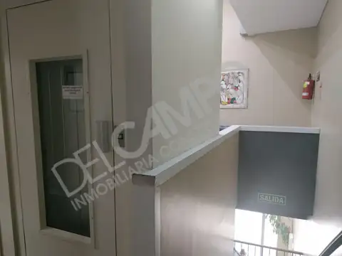 Oficina en Venta con 28 cocheras