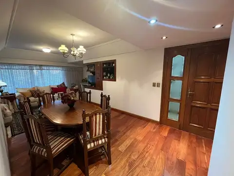 Depto Tipo Casa en Venta 56 años