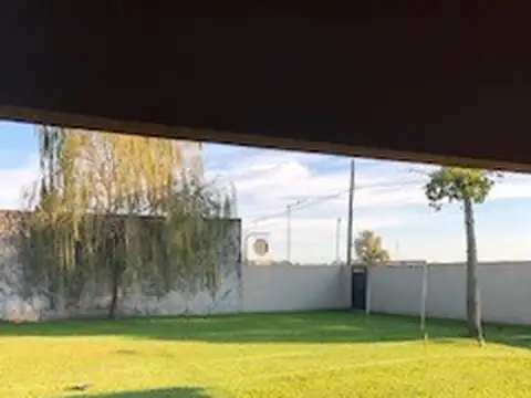 Casa en Venta en Manuel B Gonnet, USD 205.000