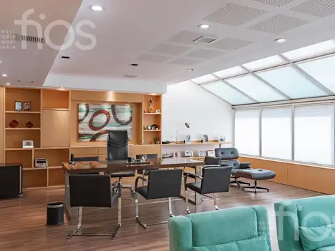 VENTA PISO EXCLUSIVO DE OFICINAS CON COCHERA EN ZONA CENTRO