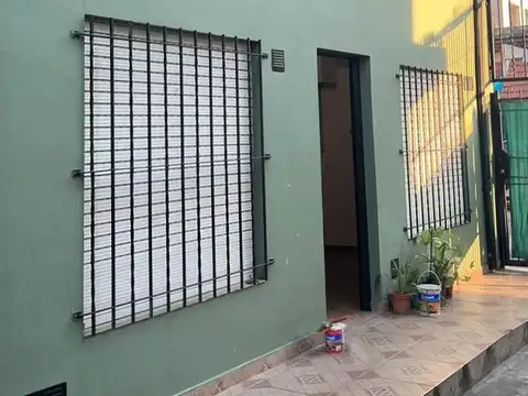 PH 3 ambientes - Guido 2500, Lomas Del Mirador, Buenos Aires.