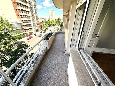 DEPARTAMENTO 4 AMBIENTES ALMAGRO AL FRENTE CABA