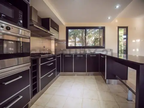 Casa en Venta en Fincas de Iraola I, USD 398.000