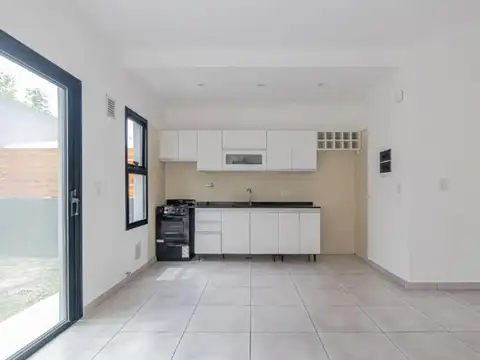 Depto Tipo Casa en Venta con 1 cocheras
