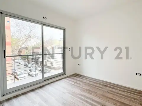 2 Amb - Dorm en Suite + Toilet  - Amplio Balcón/ - Excelente Ubicación