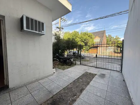 Casa en Venta en Castelar Norte, USD 180.000