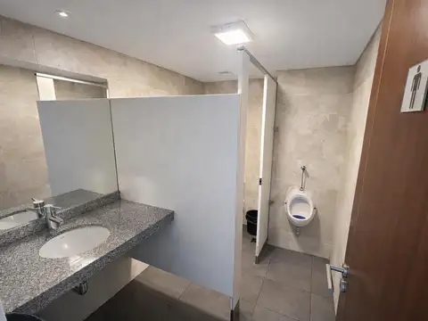 Oficina en Venta al Norte