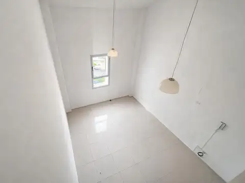 Av. Cándido Carballo  186 - Dock Plaza