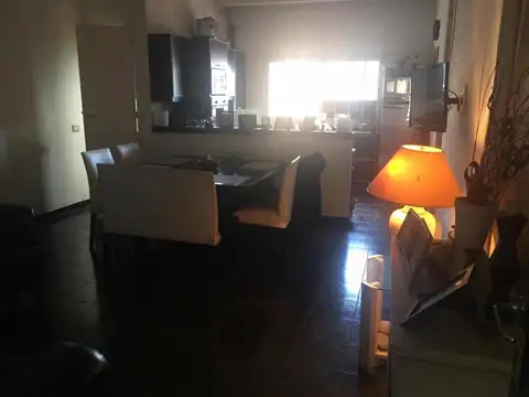 Depto Tipo Casa en Venta de 4 dormitorios