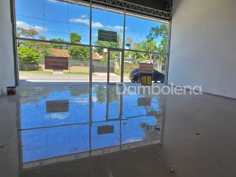 Local en Alquiler en Francisco Alvarez, $ 2.850.000