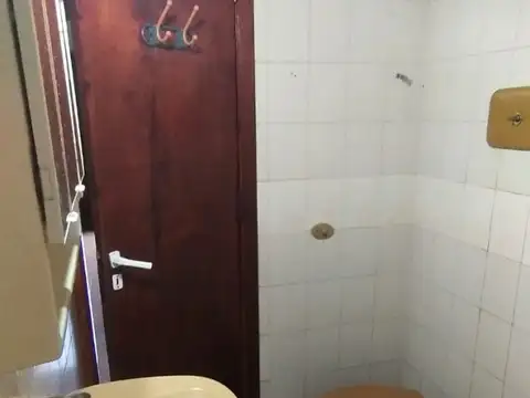 2 N° 5752 UF 6 (100982)