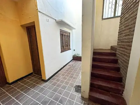 Venta Casa Interna única. Barrio España y Hospitales. Rosario.
