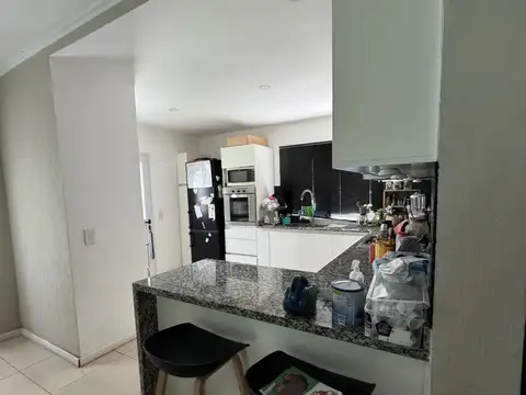 Casa en venta - 3 Dormitorios 2 Baños - Pilar