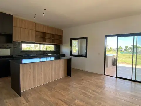 VENTA CASA 5AMB PILAR DEL ESTE LOTE INT. FINANCIA