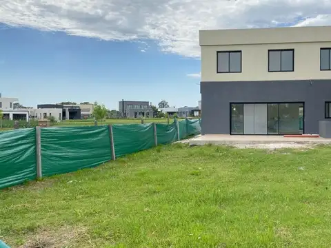 Almirante Guillermo Brown 4200